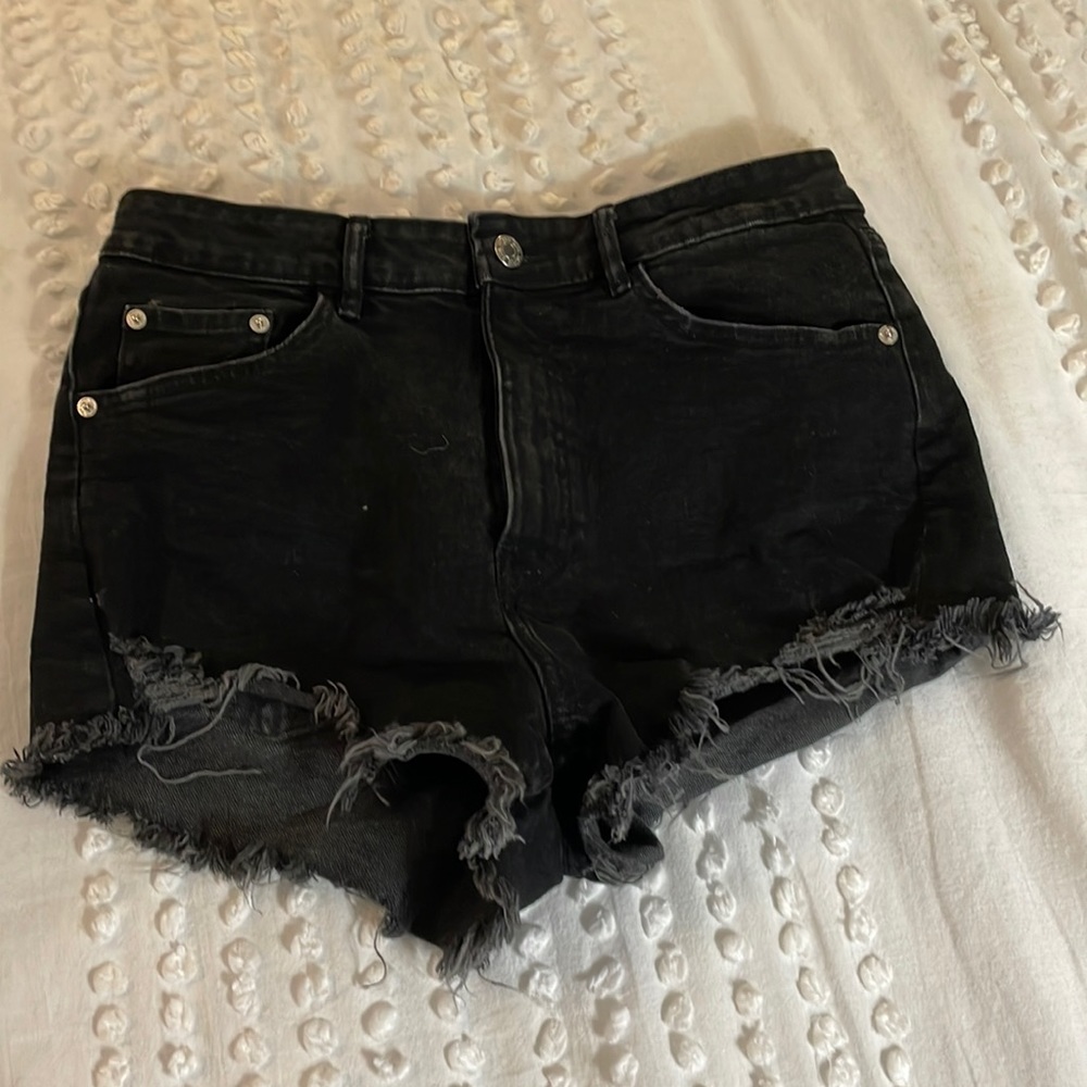 Zara cutoff black denim shorts
